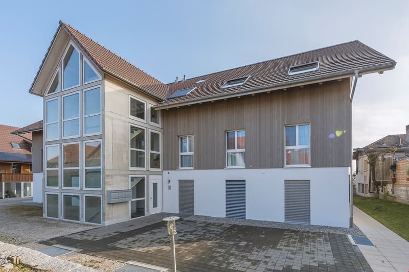 Charmante Dachgeschosswohnung mit schöner Weitsicht (2)