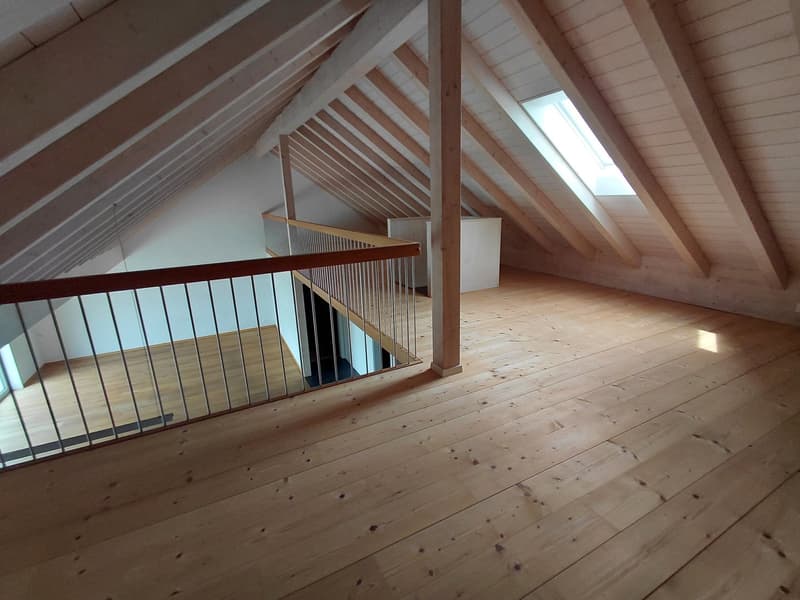 Charmante Dachgeschosswohnung mit schöner Weitsicht (4)