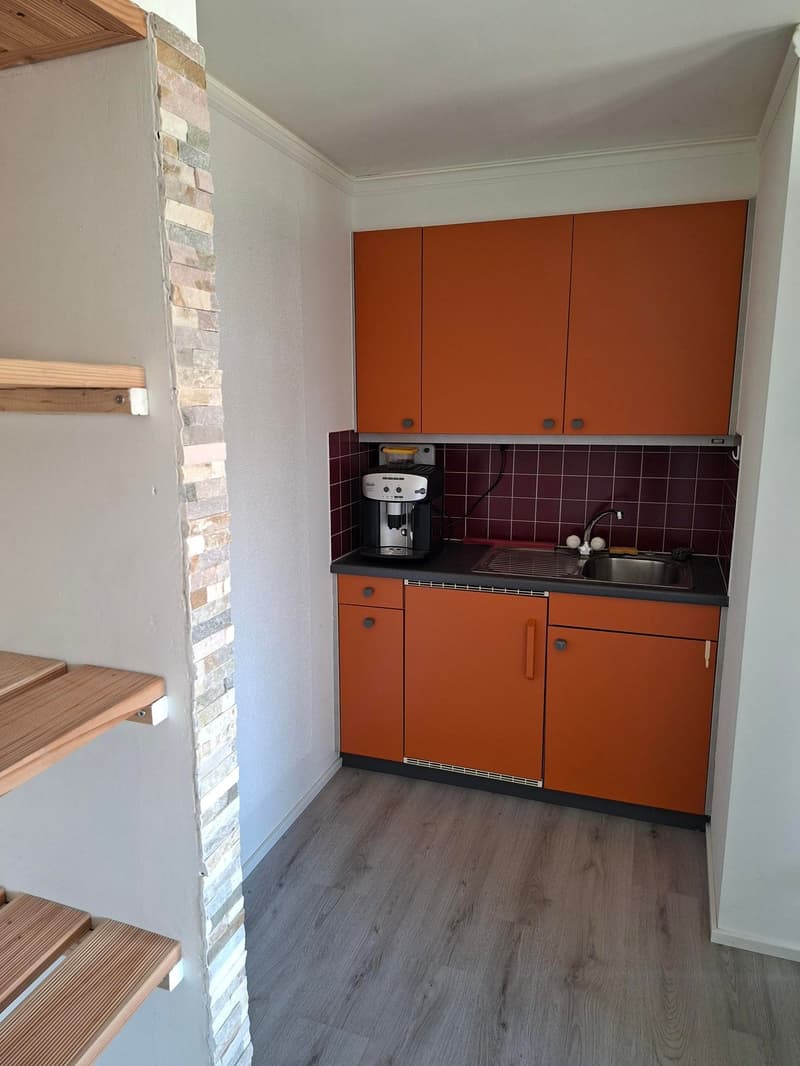 Compact office with small storage in Lyss – 30 m² for rent (4)