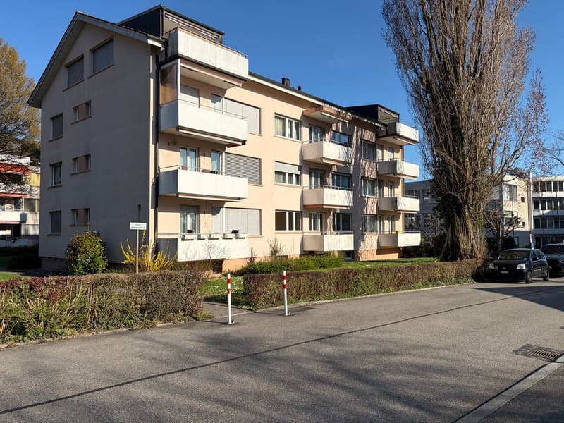 Appartement spacieux 5.5 pièces avec balcon dans un quartier calme – Bettlach (7)