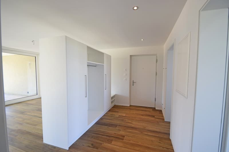 Exklusive Wohnung mit einmaligem Ausblick ins Grüne (9)