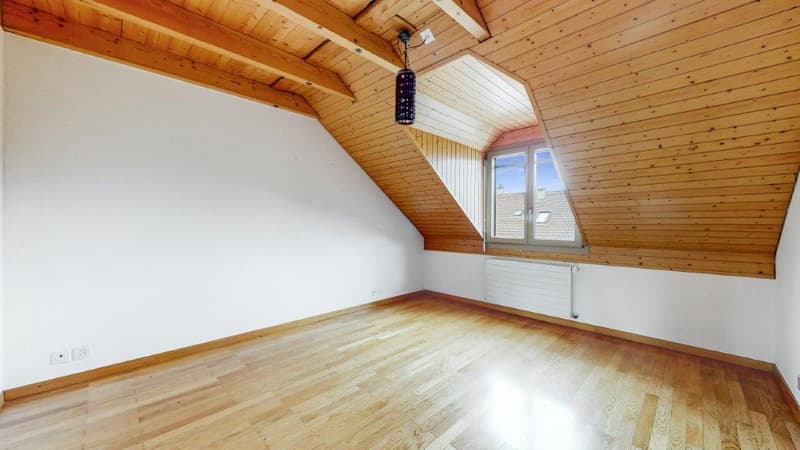 Gemütliche 2½-Zimmer-Galeriewohnung in Ittigen - schöne Wohnung zentral und doch ruhig (5)