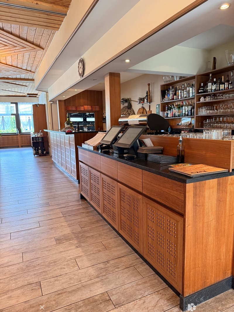 Erfahrene/r und innovative/r Pächter/in für gepflegtes Restaurant in Biel gesucht (2)