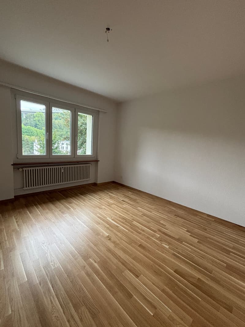Wohnen mit Aussicht: Helle Wohnung mit Blick auf die Aare und Felsenau (5)