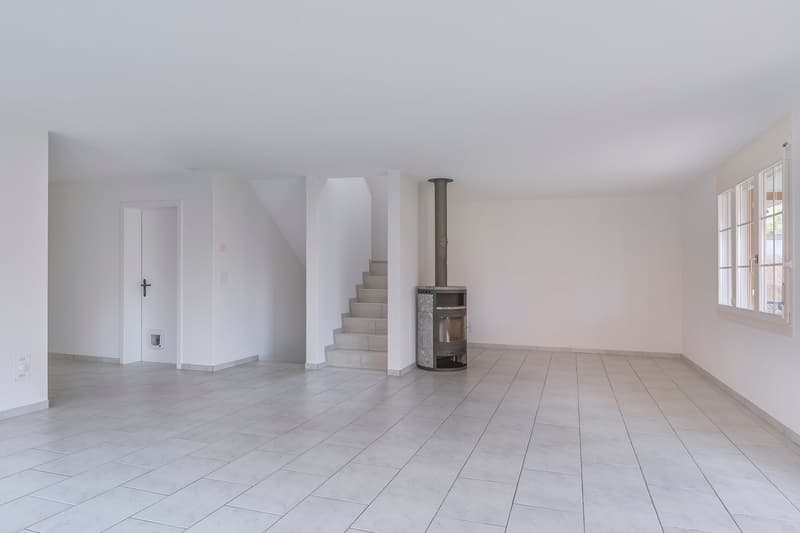Gepflegte Doppelhaushälfte in Seedorf mit Wintergarten, Garten, Cheminée und Sauna (7)