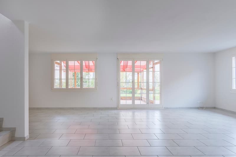 Gepflegte Doppelhaushälfte in Seedorf mit Wintergarten, Garten, Cheminée und Sauna (6)