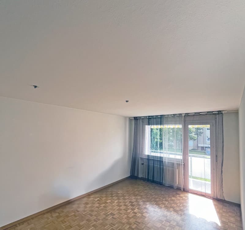 Teilsanierte 3-Zimmer-Wohnung an ruhiger Lage (4)