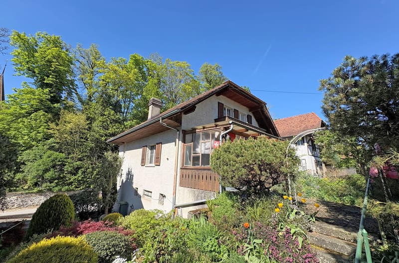 House with two apartments in Münchenwiler (11)