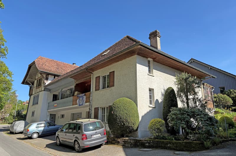 House with two apartments in Münchenwiler (10)