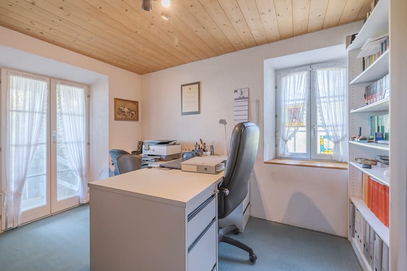 Charming Stöckli property with a far-reaching view...Bolligen (5)