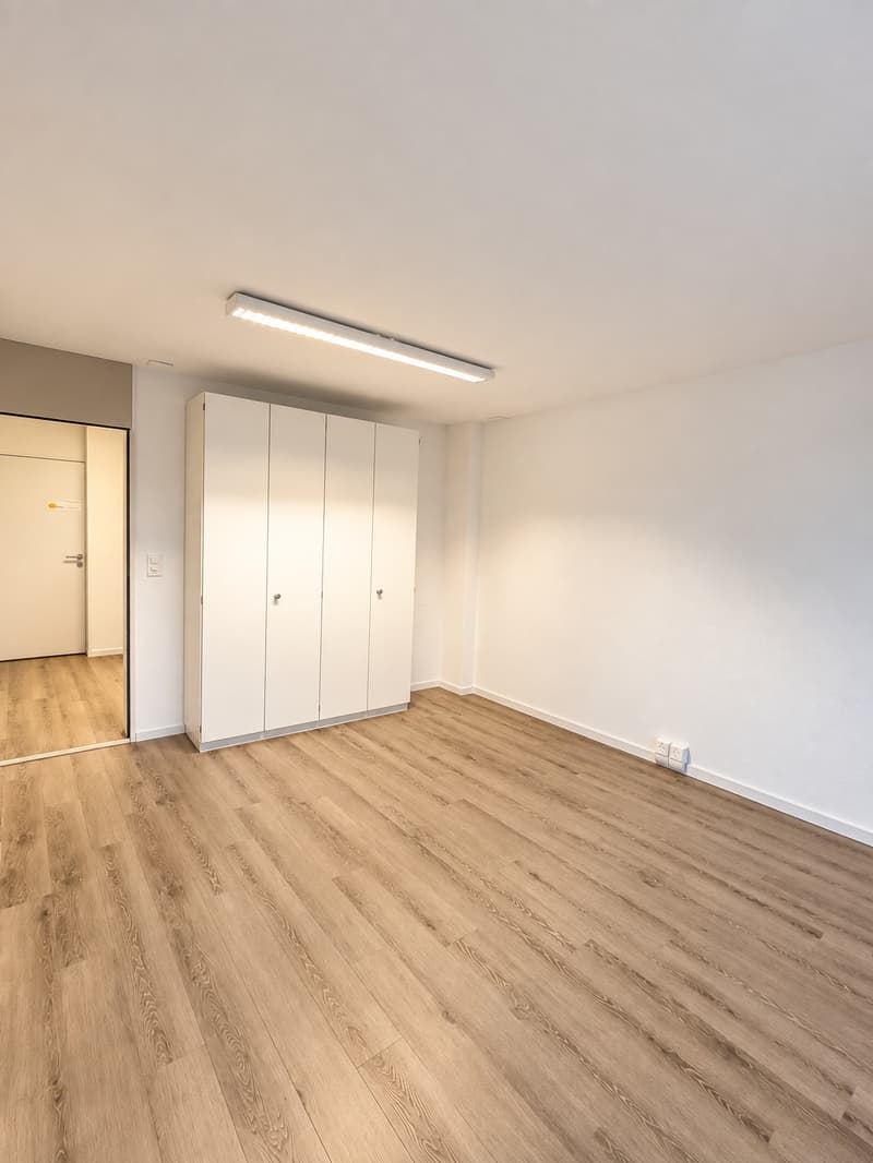 Ihr Büro. Ihre Ideen. Mitten im steuergünstigen Lachen SZ. (3)