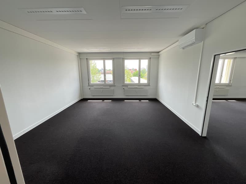 Bureau lumineux avec 6 pièces sur Motorenstrasse à Wetzikon ZH (3)