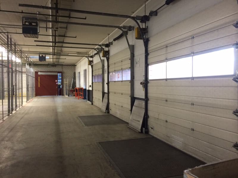 Divers locaux de stockage à louer (3)