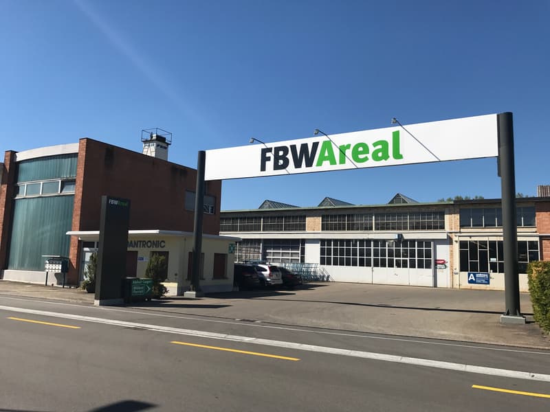 Spazio di stoccaggio riscaldato con doppio pavimento nell'area FBW (1)