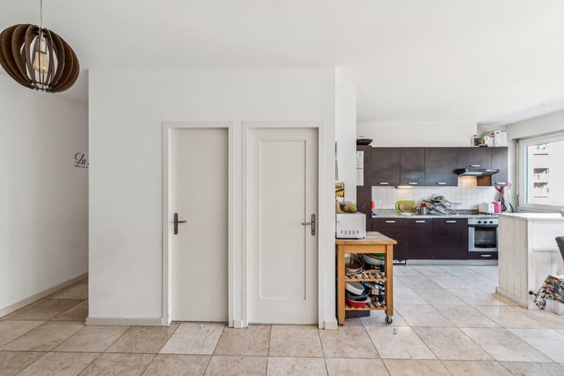 EXCLUSIVE - Spacious 4-room apartment with balcony (2)