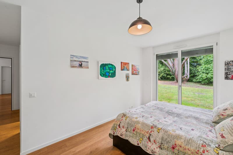 MAGNIFICENT APARTMENT WITH 4 BEDROOMS & 1300 M² OF GARDEN! (6)