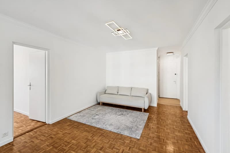 En exclusivité - Appartement de 5 pièces à proximité immédiate du Lac (5)