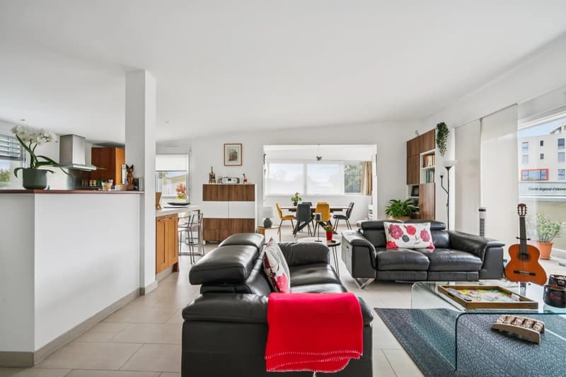 5,5 PIÈCES EN ATTIQUE À BERNEX AVEC 90 M² DE TERRASSES (1)