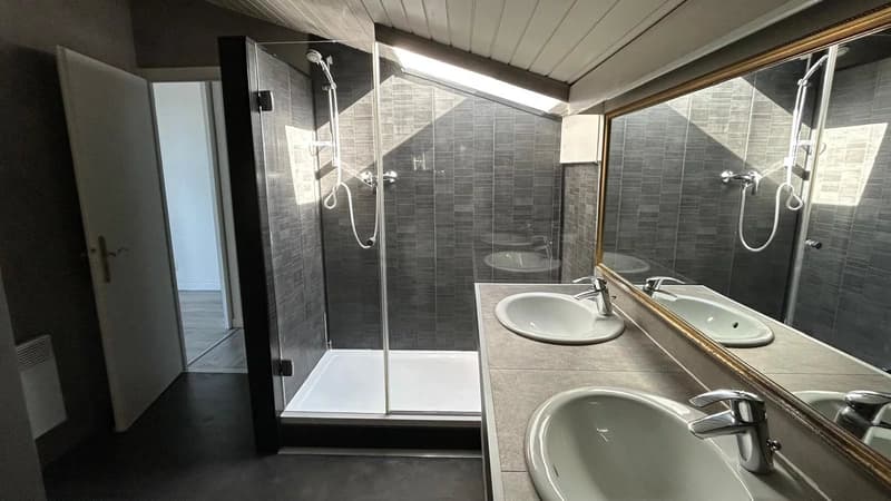 Semi-detached villa on the Bossey golf course near Geneva (11)