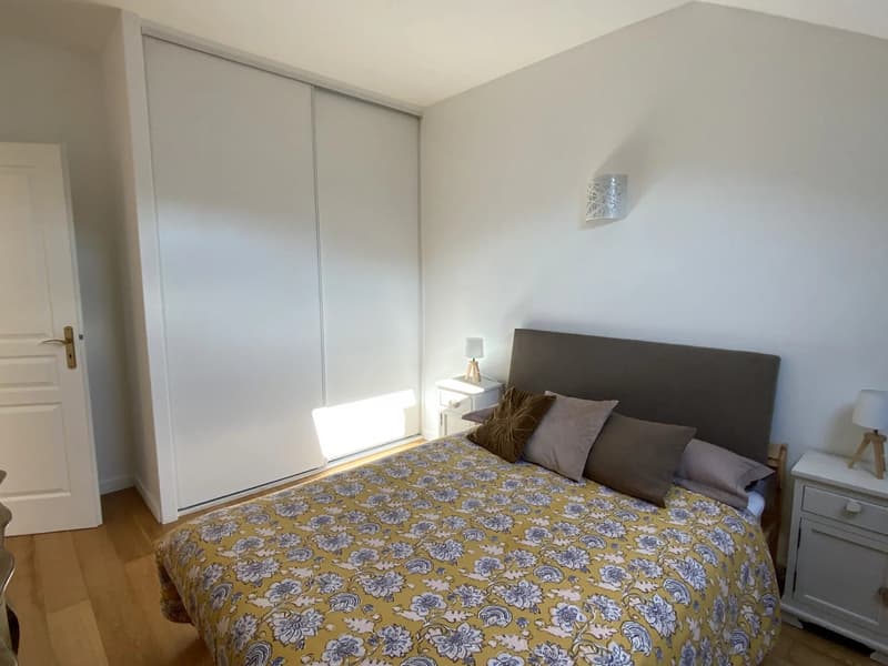 Family home in Archamps, close to Geneva border and highway (13)