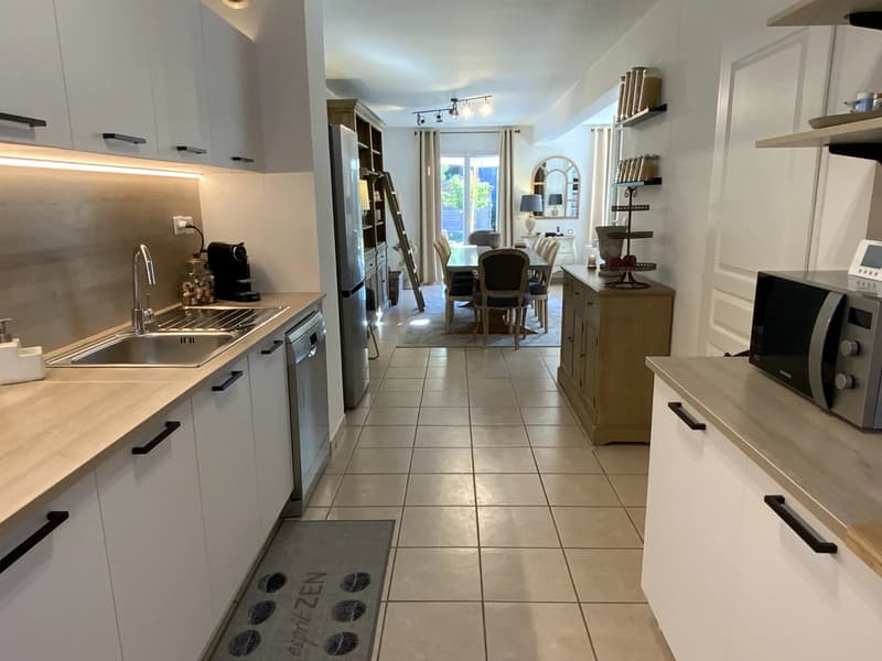Family home in Archamps, close to Geneva border and highway (6)