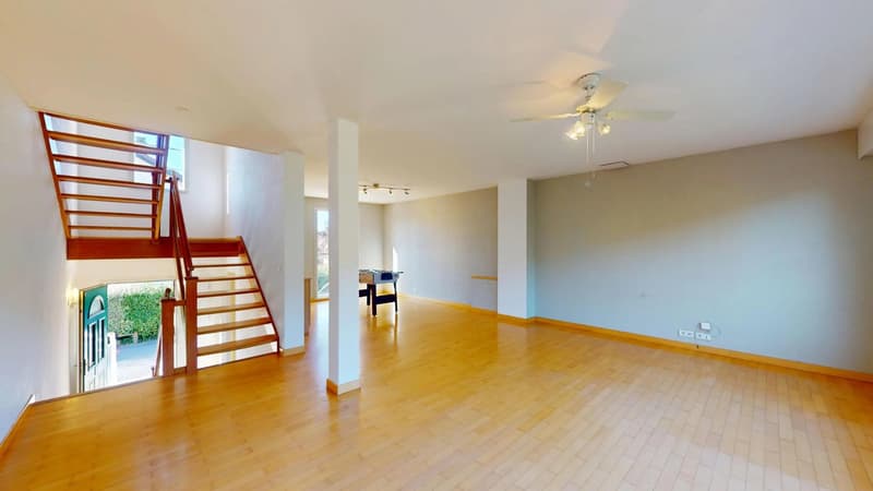 Villa 3 bedrooms, 3 bathrooms, garden, in a pool residence - close to Geneva (1)