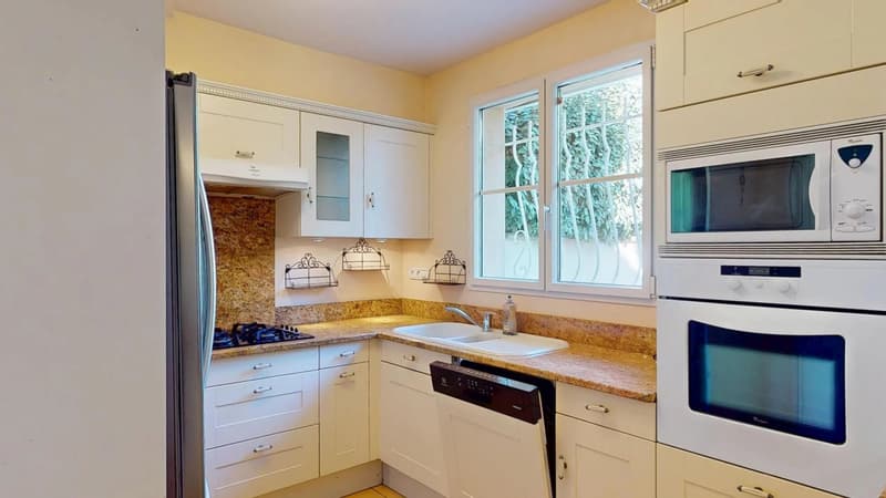 Villa 3 bedrooms, 3 bathrooms, garden, in a pool residence - close to Geneva (9)