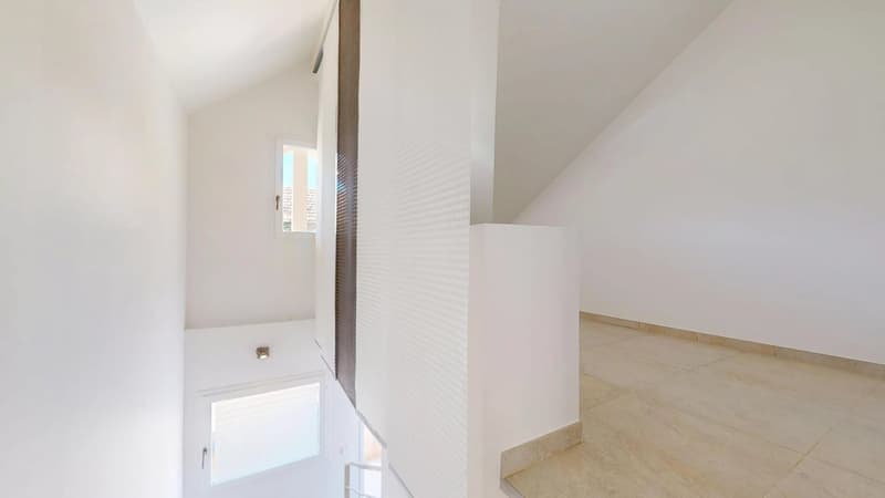 A LOUER - Appartement atypique - Volumes surprenants - Proximité Léman Express (11)