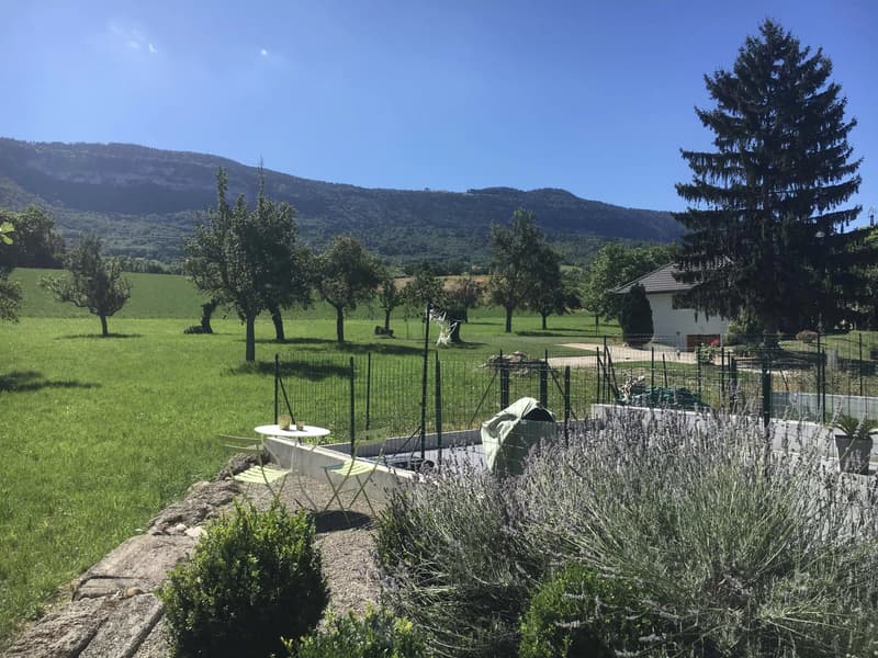 Maison meublée T4 rénovée de 218 m² à louer à Archamps (5)