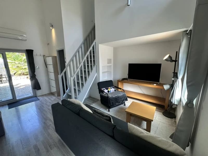 À louer - Appartement / Tiny House meublé à Feigères (2)