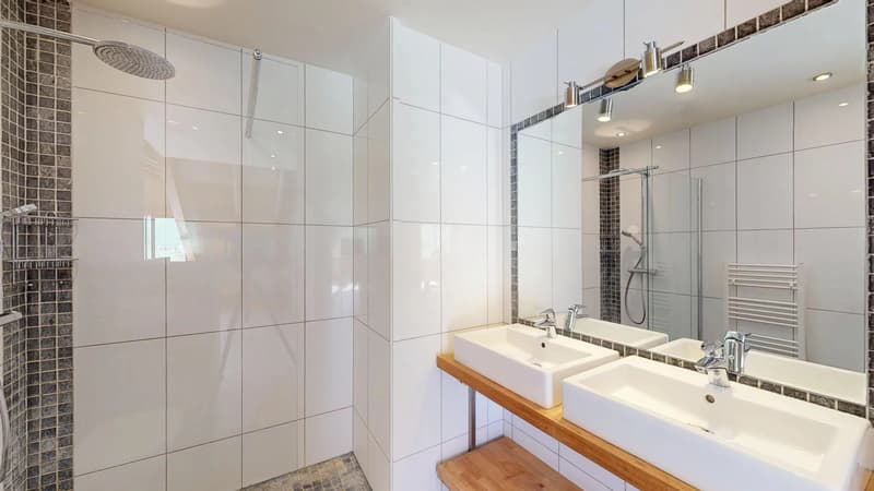 Maison meublée T4 rénovée de 218 m² à louer à Archamps (9)