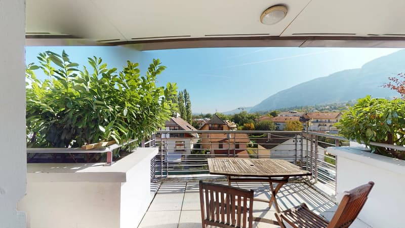 Appartement dernier étage, avec terrasse, proche douane Croix-de-Rozon (8)