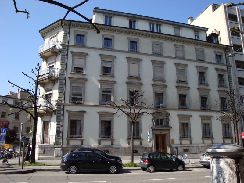 Appartement de 6 pièces dans le quartier Philosophes-Bastions (11)