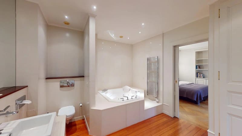 Maison de maître privée & adresse exceptionnelle (9)