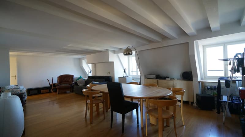Sale in name of a batch of four apartments. (7)