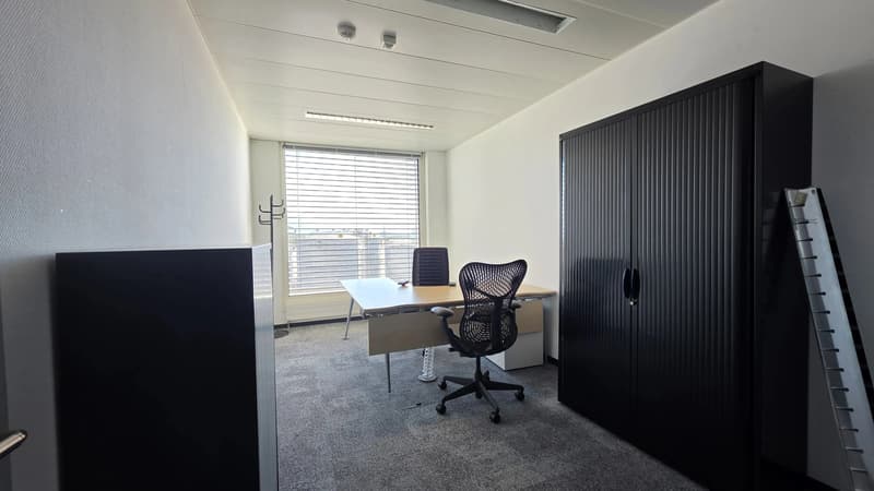 INVESTMENT OPPORTUNITY ? ADMINISTRATIVE SPACES RENTED AT BLANDONNET (5)
