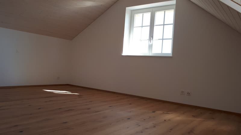 Helles 4.5-Zimmer-Wohnung mit Panoramablick in Lavigny (13)
