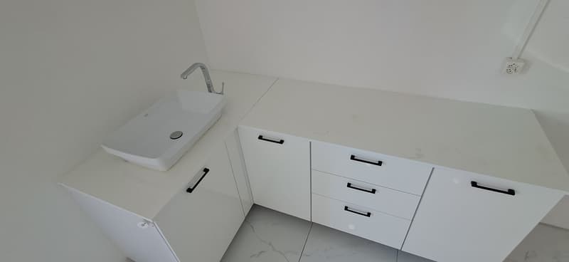 Box von 60 m2 in Crissier (6)
