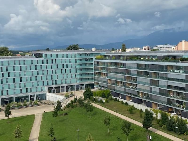 Appartement mit 1,5 Zimmern (37,5 m2 + große, abgeschlossene Veranda von 17 m2) (1)