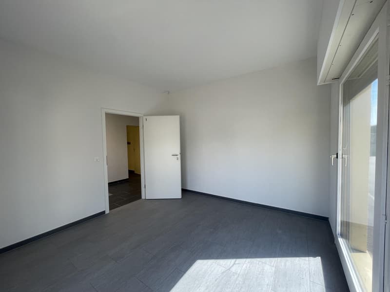 In Affitto ? Ufficio / Locale Professionale a Bogis-Bossey (2)