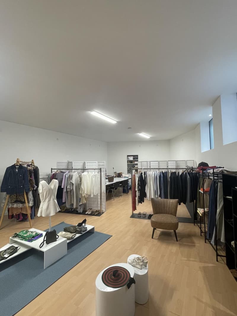 Lokal Gewerbeimmobilie von 95 m2 im Herzen von Nyon (3)