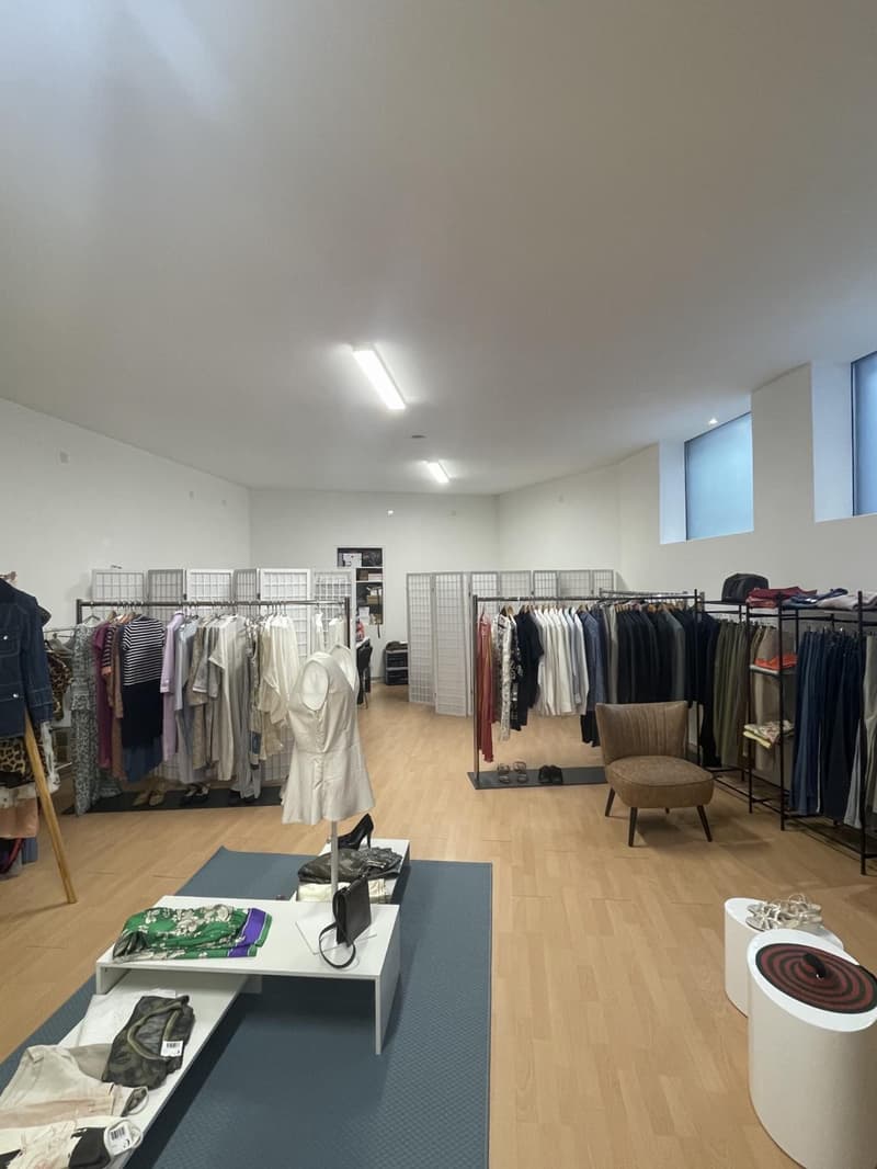 Arcata commerciale di 320 m2 nel cuore di Nyon (12)