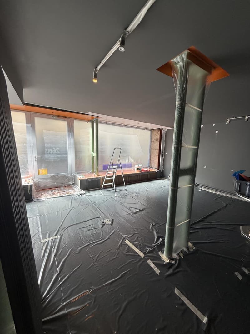 ARCADE COMMERCIAL DI 120 M2NEL CUORE DI NYON (4)