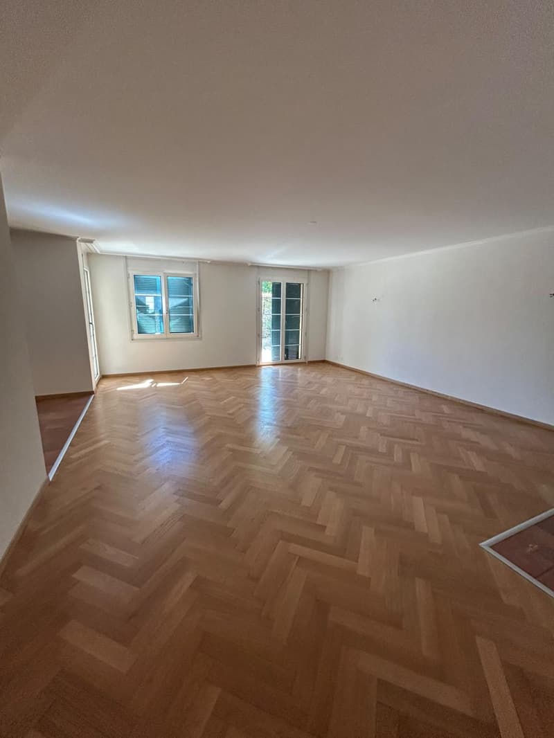 GROßARTIGES 5.5 MIT TERRASSE IN PRANGINS (2)