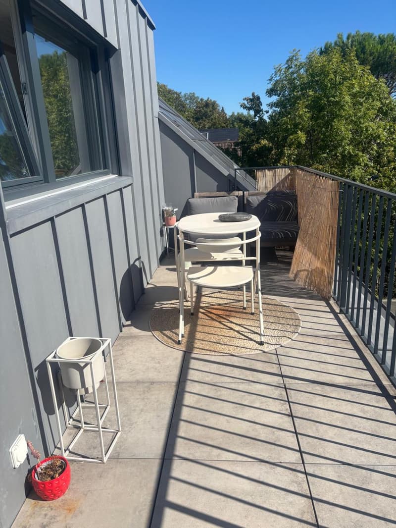 APPARTEMENT 2.5 PIECES + PLACE DE PARKING - MODERNE ET LUMINEUX (4)