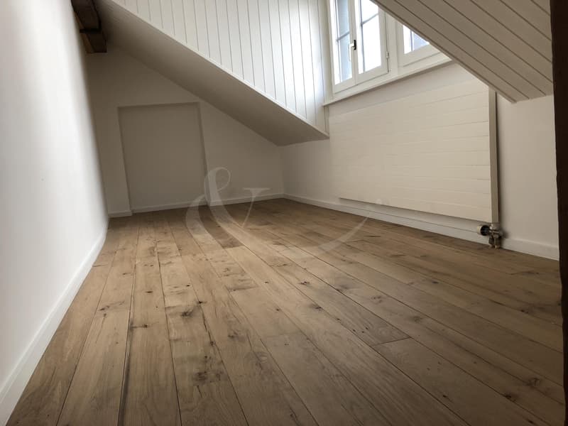 Rue des Etuves 14, Prächtiges Duplex mit 4.5 Zimmern (9)