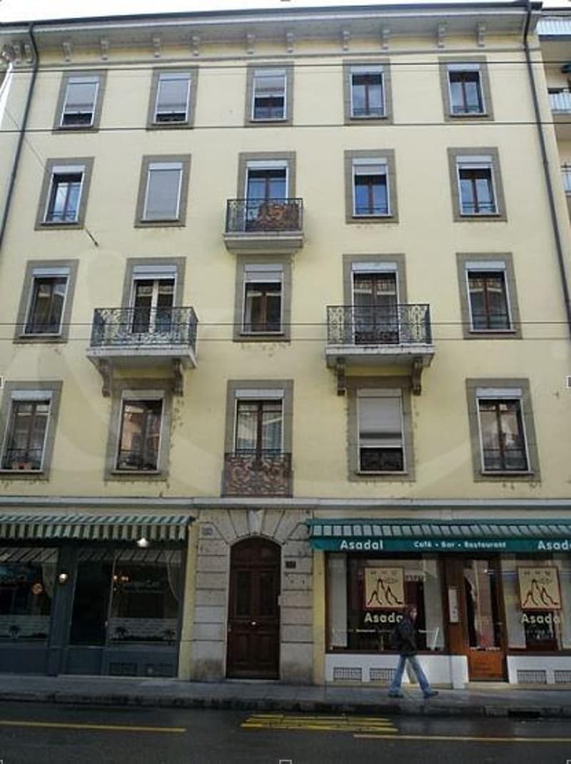 9 Rue des Eaux-Vives, 3 pezzi (1)