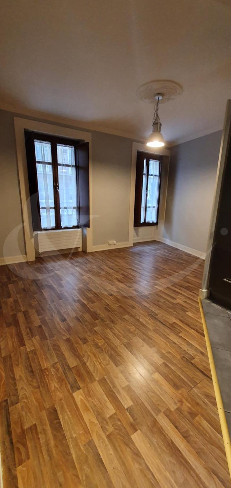 9 Rue des Eaux-Vives, 3 pezzi (5)