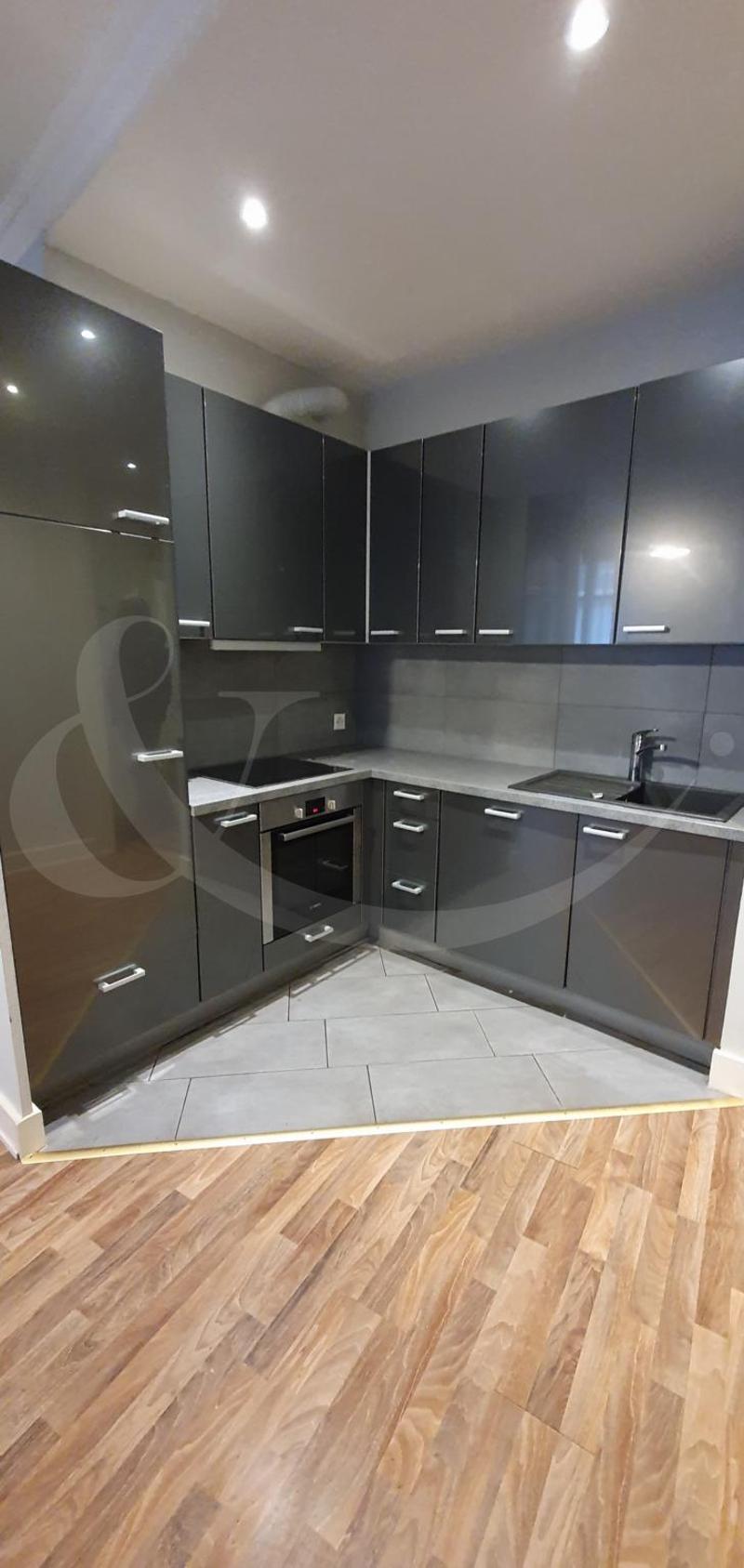 9 Rue des Eaux-Vives, 3 pezzi (3)