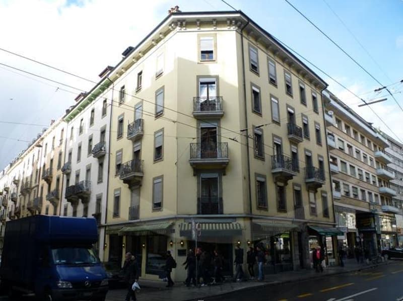 9 Rue des Eaux-Vives, 4 pièces (2)